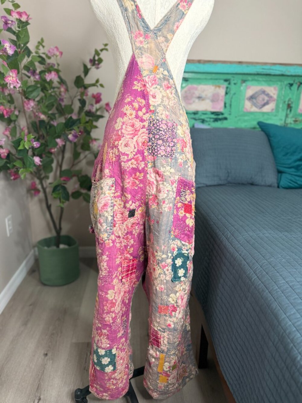 Magnolia Pearl Floral Patchwork Quilted Love Overalls OS - Picture 7 of 9